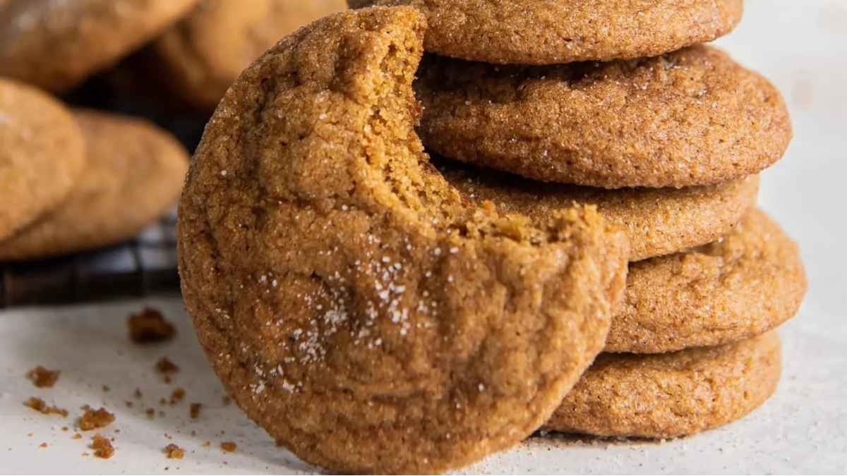 Gingerdoodle Cookies (aka Ginger Snickerdoodles).