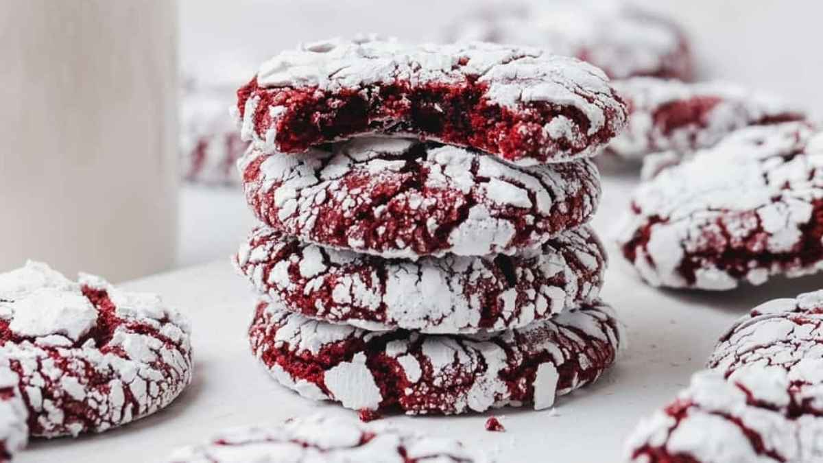 red velvet crinkle cookies.