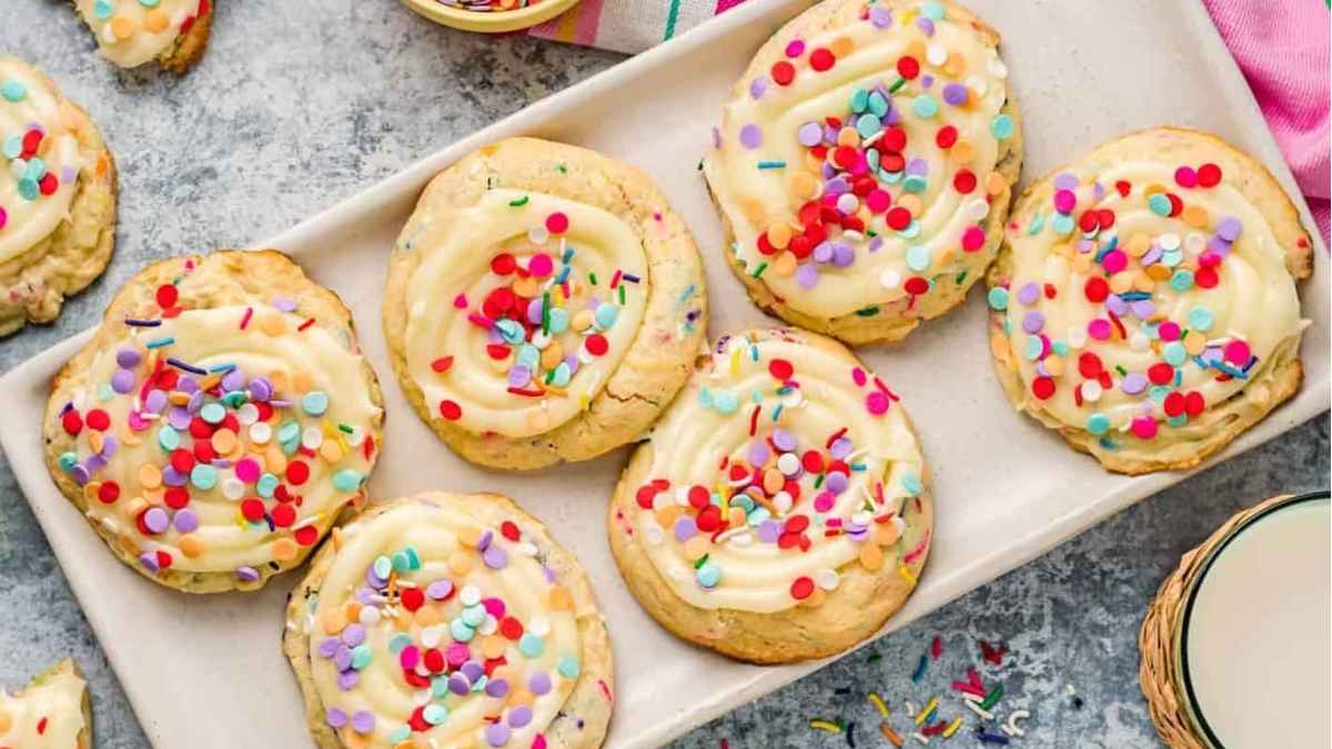 Confetti Cake Cookies.
