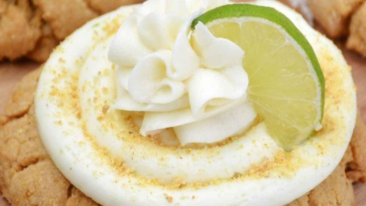 Copycat Crumbl Key Lime Pie Cookies.