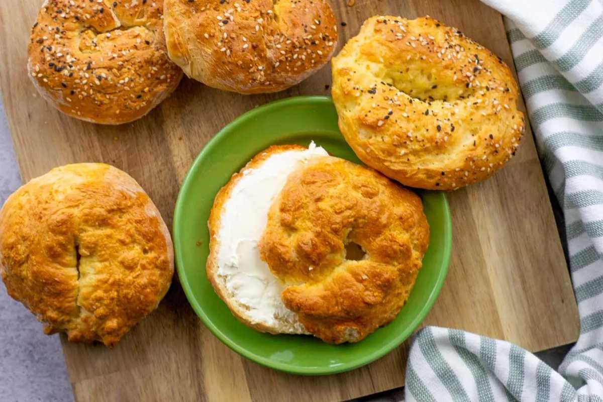 3-Ingredient Easy Homemade Bagels (No Yeast!). 