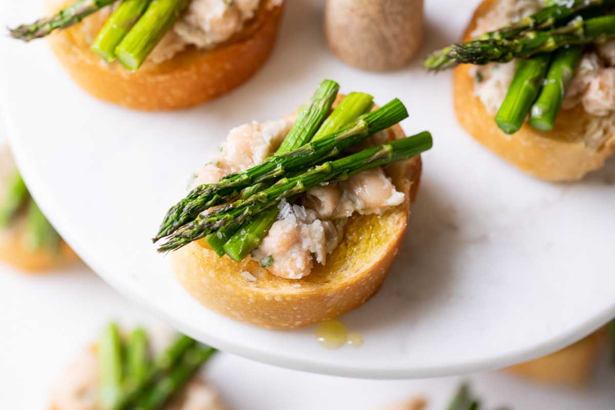 Asparagus Appetizers Crostini.