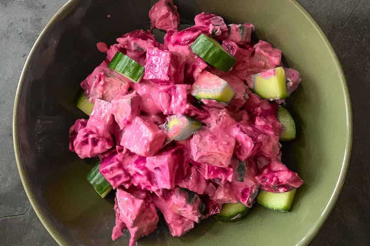 Delicious And Easy Beetroot And Cucumber Salad. 