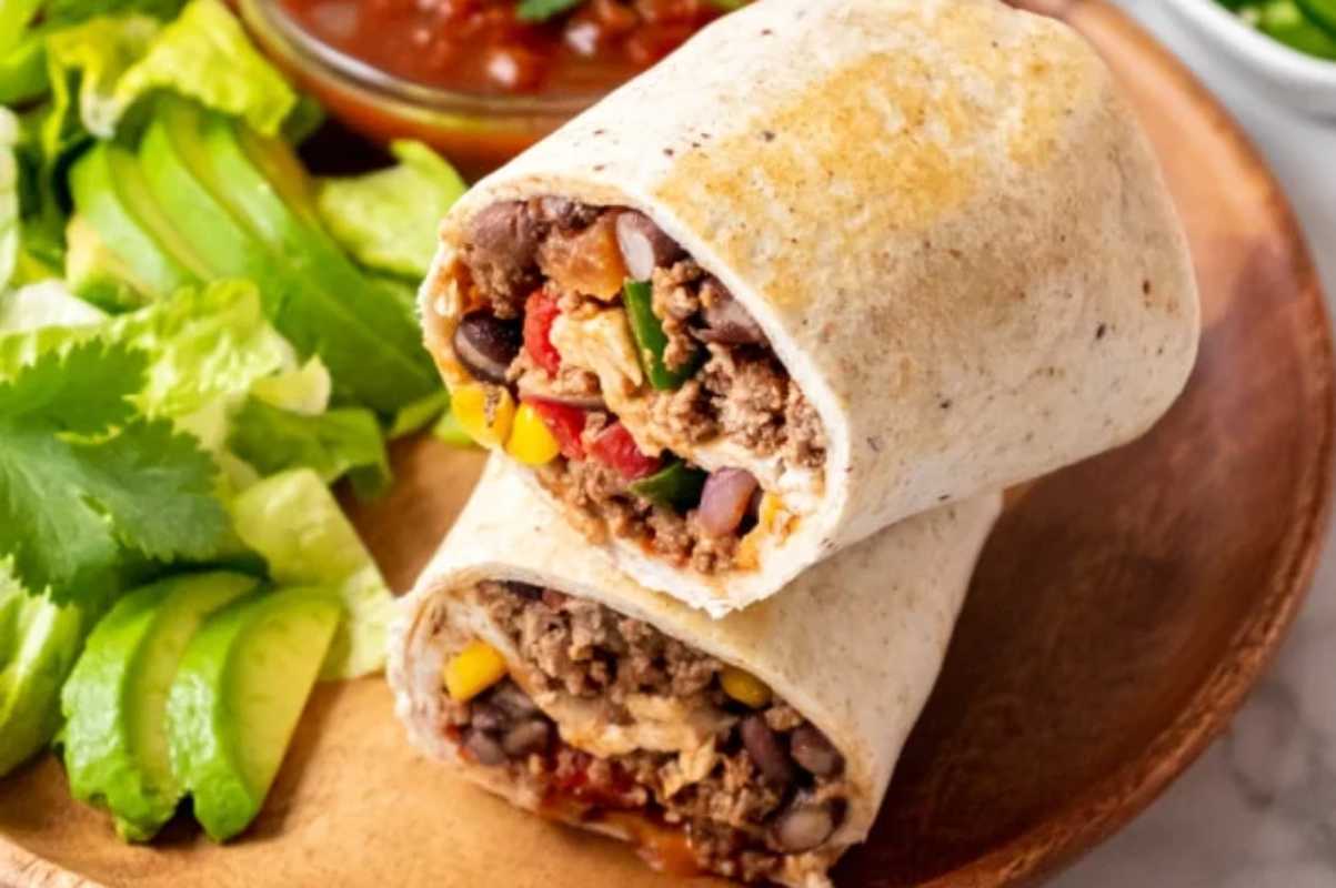 Healthy High Protein Burrito {Low Cal}.