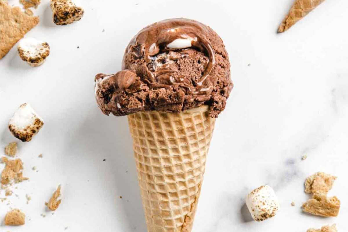Homemade S’mores Ice Cream (No-Churn). 