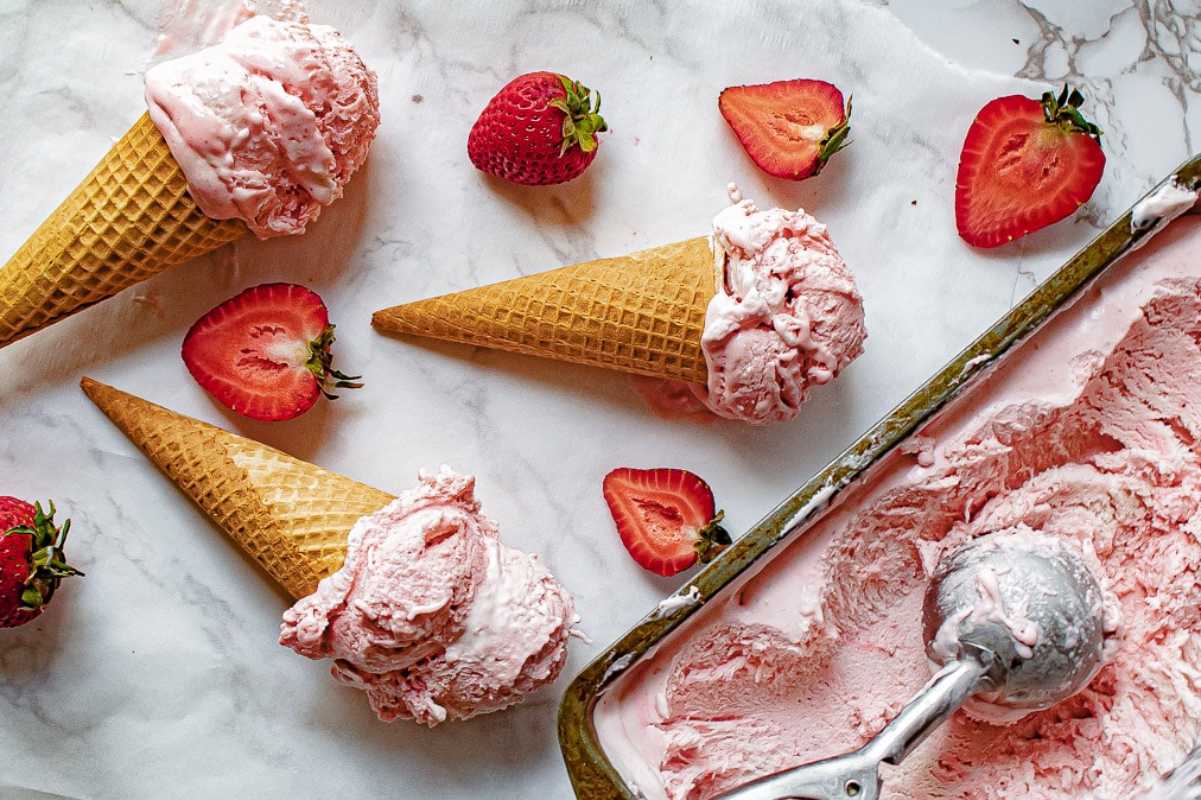 No-Churn Strawberry Ice Cream. 