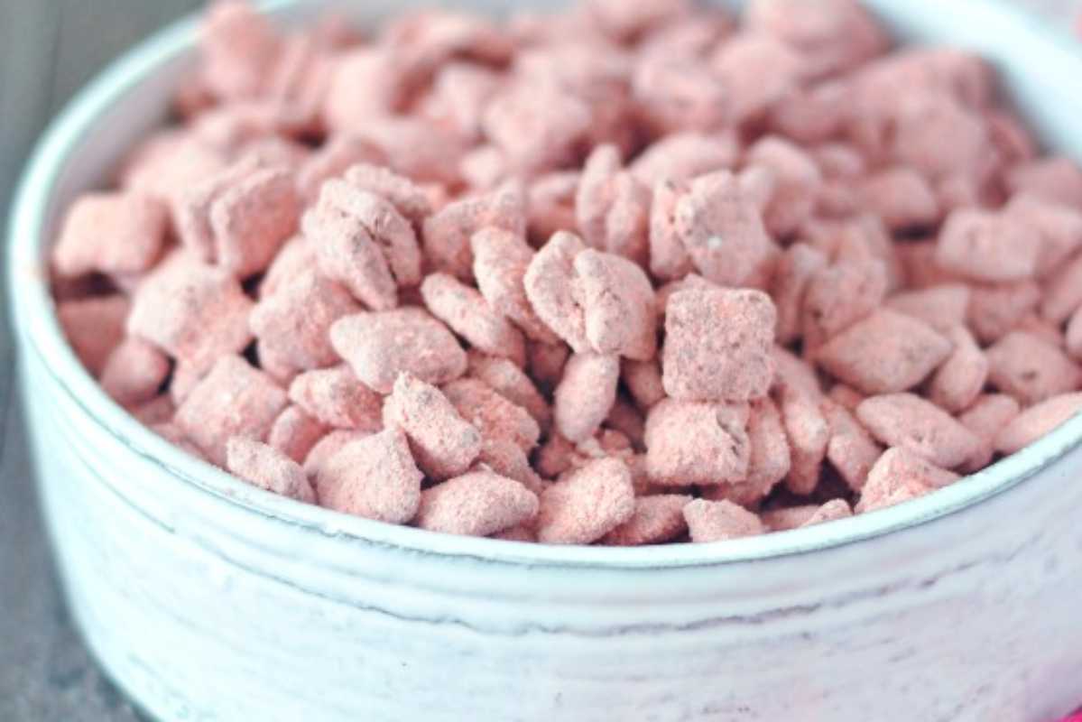 Strawberry Puppy Chow.
