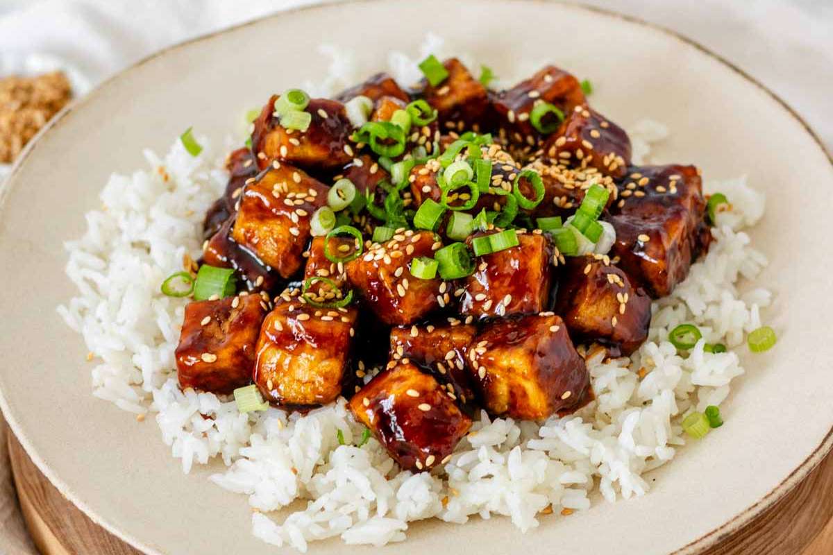 Easy Honey Garlic Tofu Recipe.