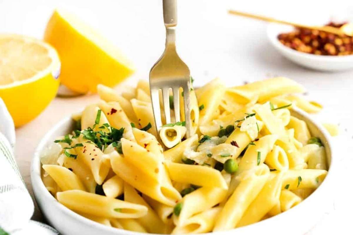 Instapot Lemon Pasta With Peas.