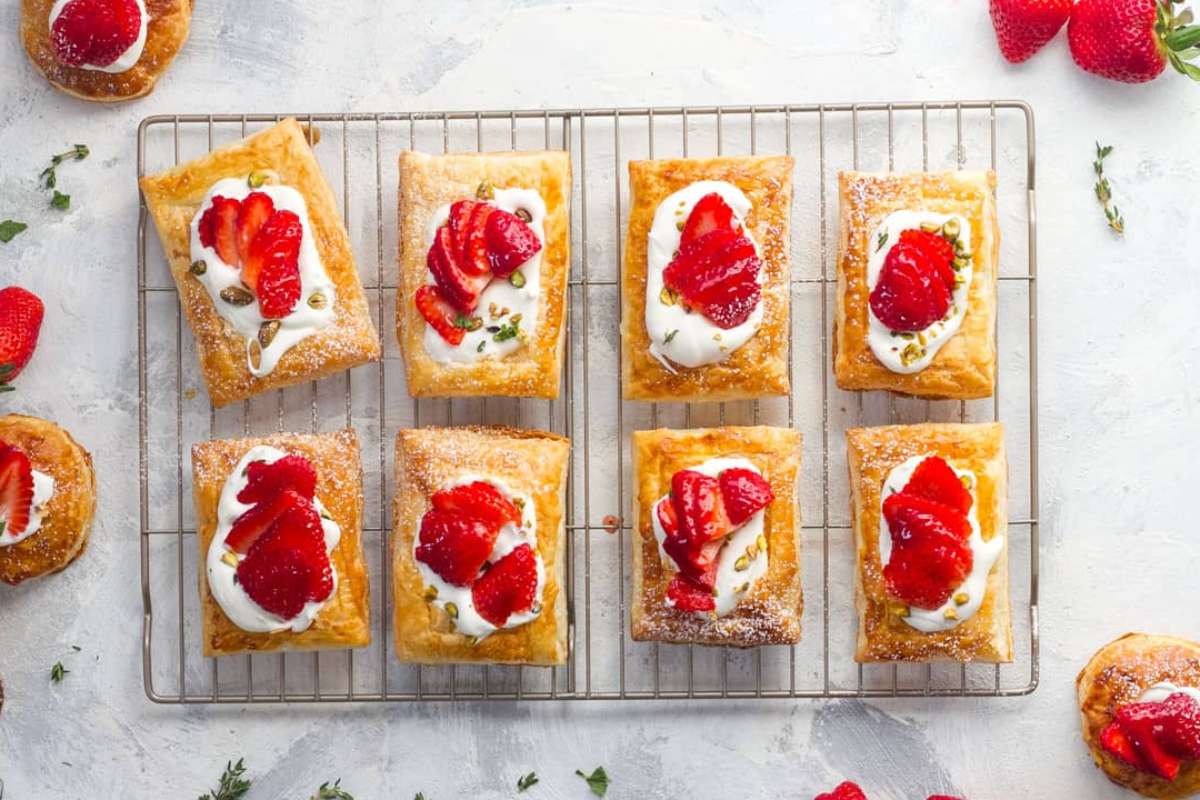 Strawberry Tarts With Puff Pastry. 