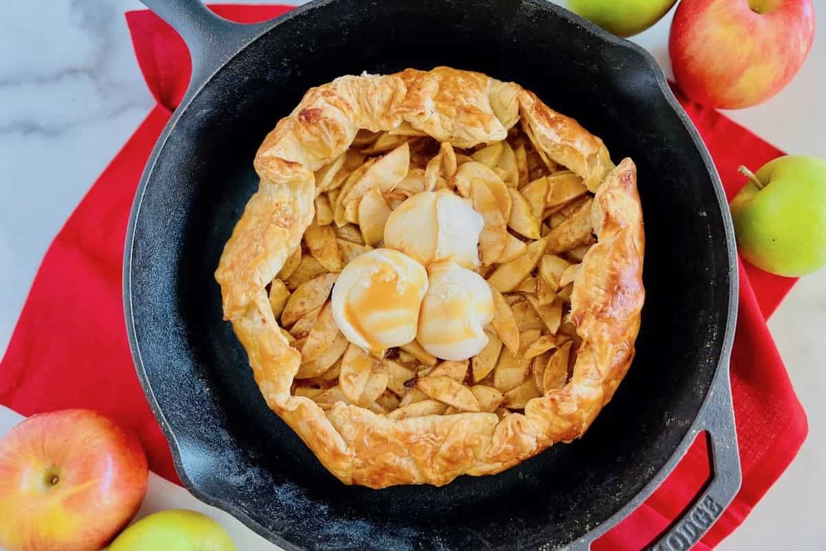 Puff Pastry Apple Galette. 