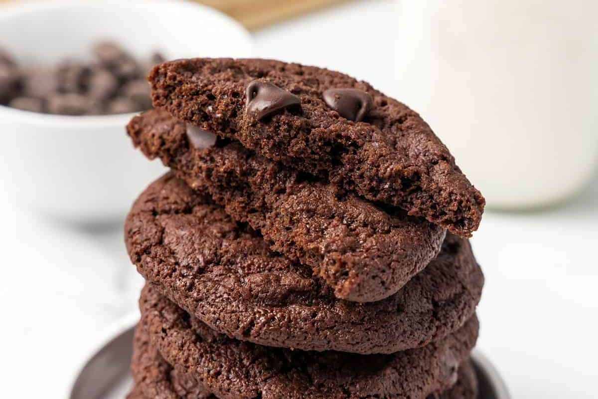 Dark Chocolate Cookies. 