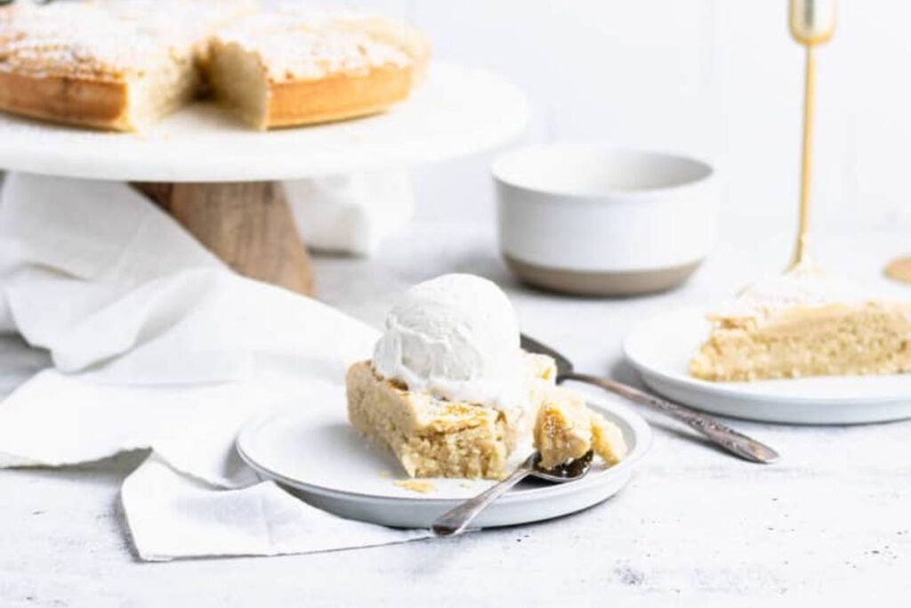 Fyrstekake  (Norwegian Prince's Cake).