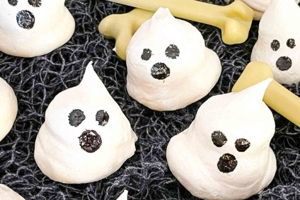 Halloween Ghost Meringues.