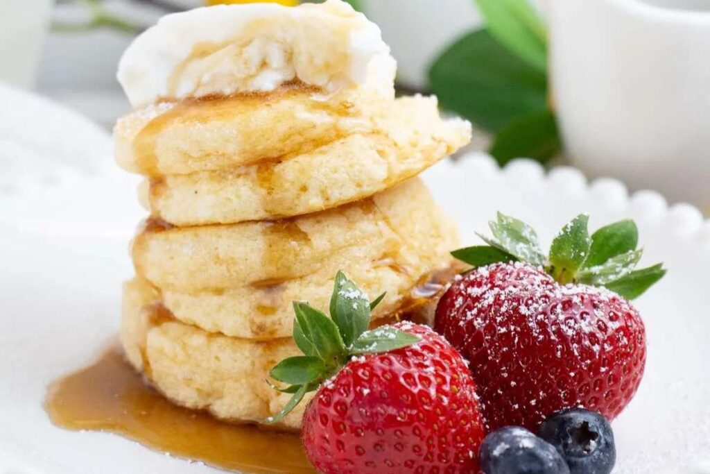 Mini and Fluffy Japanese Pancakes.