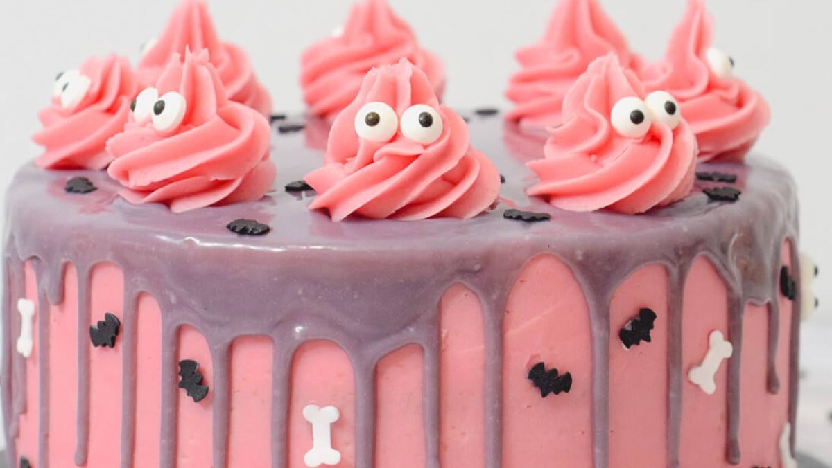 Pink Halloween Cake.