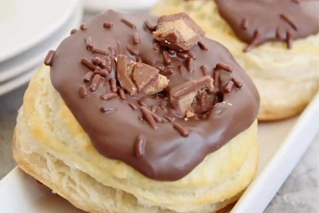 Reese'S Stuffed Donuts. 