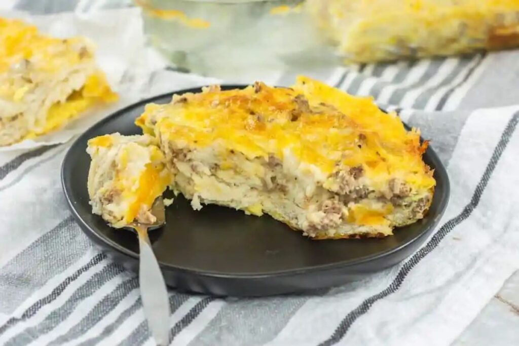 The Best Biscuits And Gravy Casserole Recipe. 