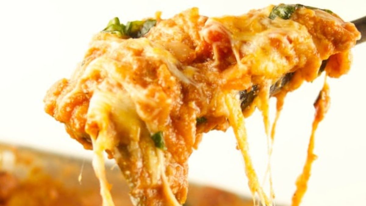 Cheesy One Pot Chicken Lasagna.