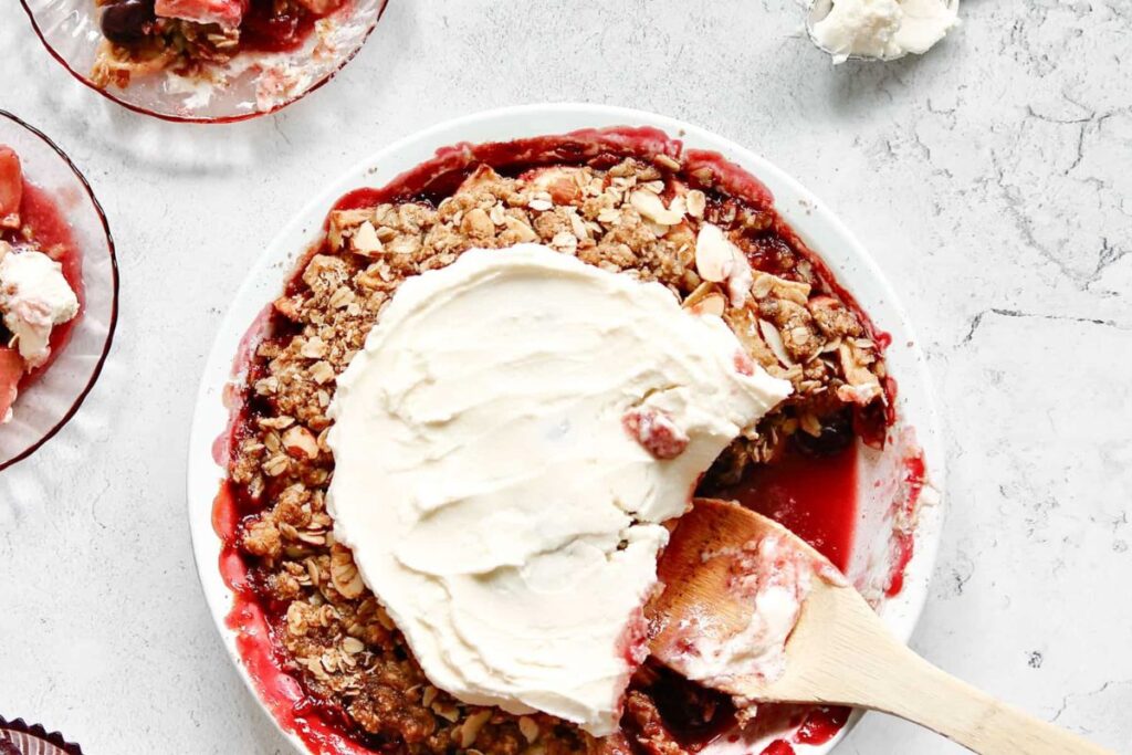 Cherry Apple Crumble. 