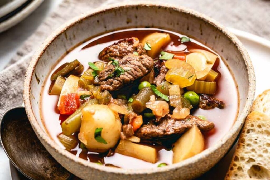 Hearty Crockpot Vegetable Beef Soup Recipe. 