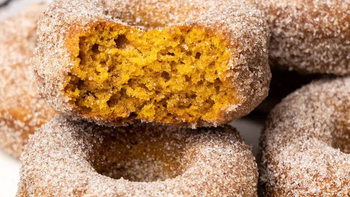 Baked Pumpkin Spice Donuts.