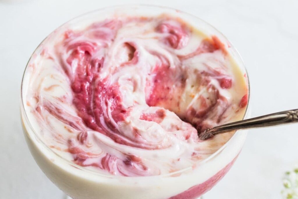 Cranberry And Orange Cheesecake Cups.