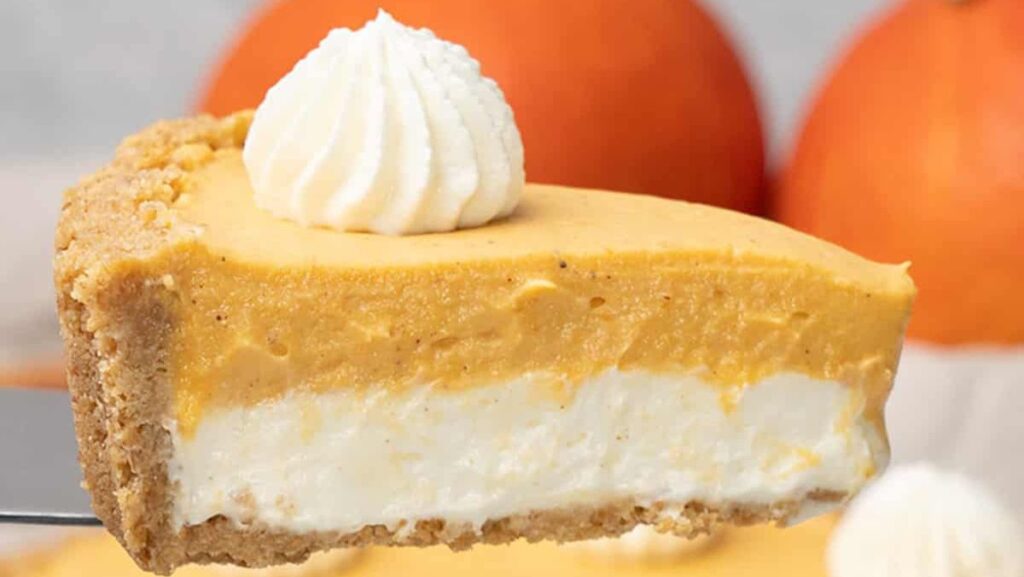 12 Impressive Thanksgiving Desserts That Steal the Show - The Hungry ...
