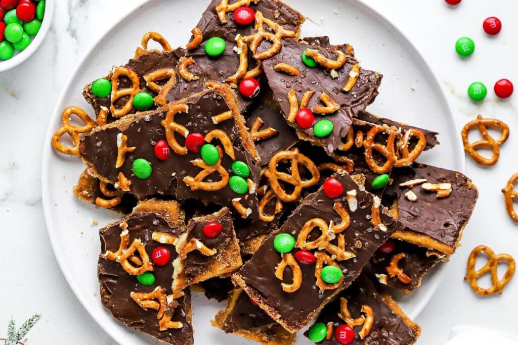 Easy Christmas Crack Recipe. 
