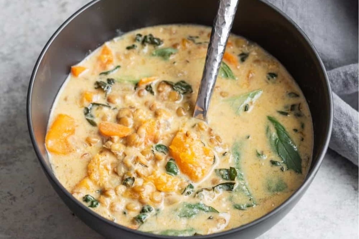 Spicy Thai Green Curry Soup With Lentils.